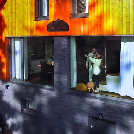 Martinski * 马丁斯克霍尔